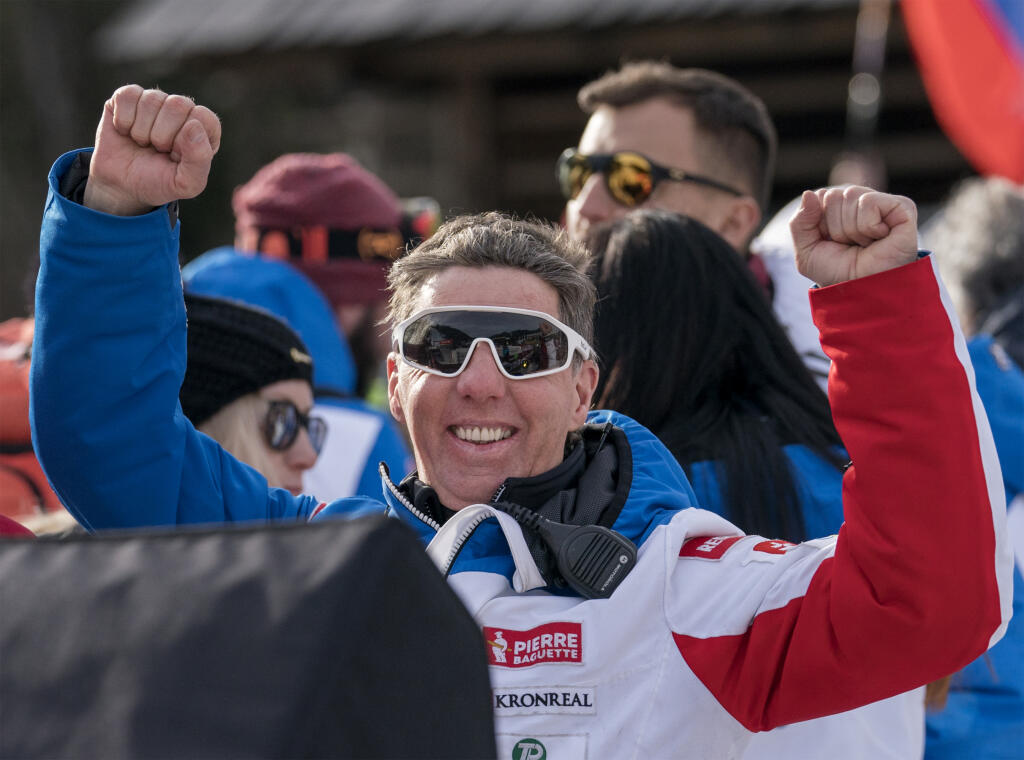 Na snímke radosť trénera Petry Vlhovej Livia Magoniho po víťazstve v slalome žien Svetového pohára v slovinskej Kranjskej Gore 16. februára 2020.