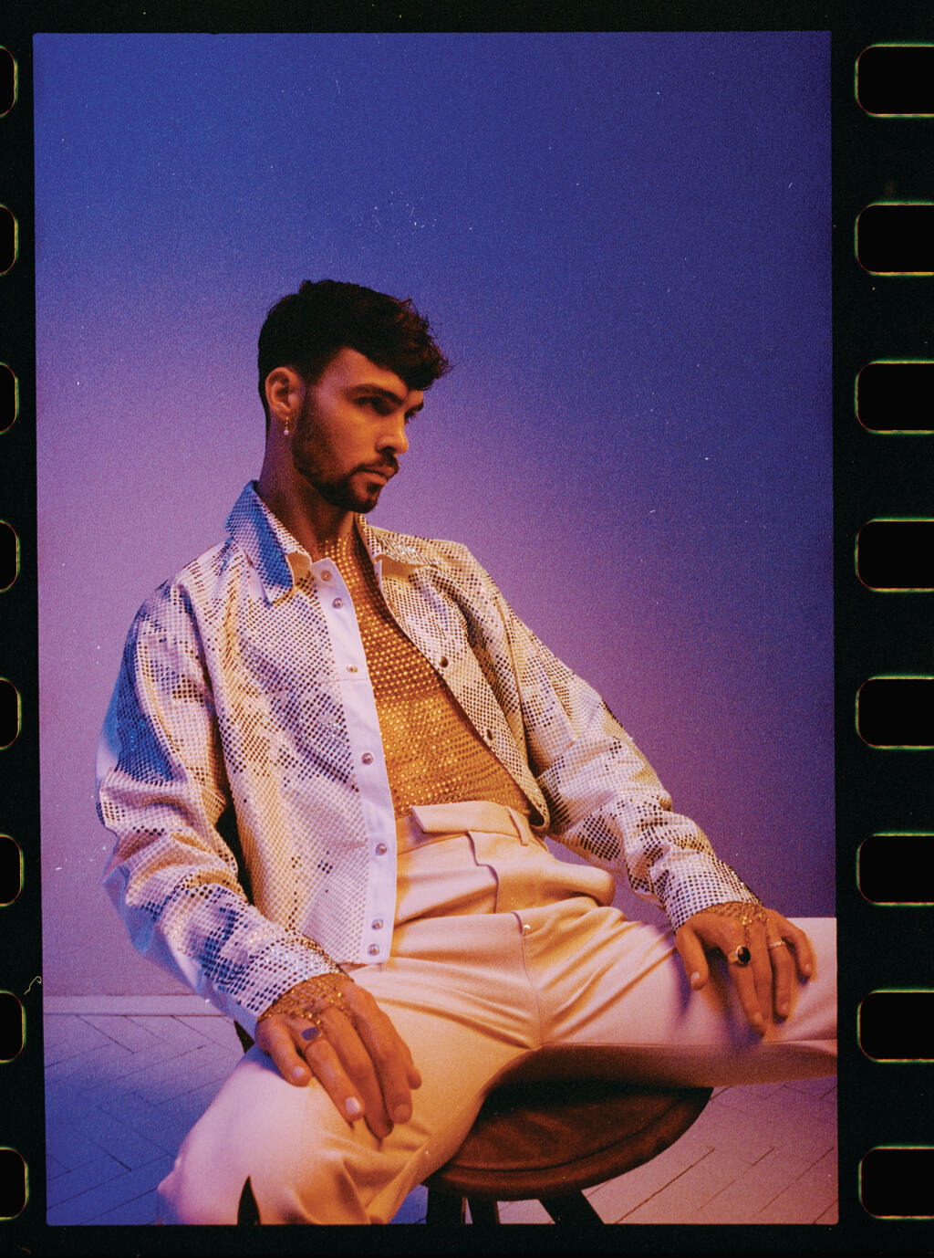 Adam Pavlovičin spravil bodku za SuperStar. Nahral nový singel a zmenil si meno.