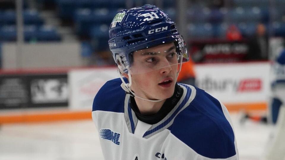 Dalibor Dvorský už v drese Sudbury Wolves.