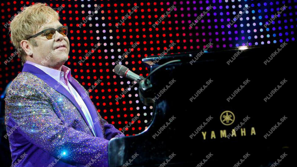 Elton John vyžadoval prvotriedny servis pre svoje luxusné piano.