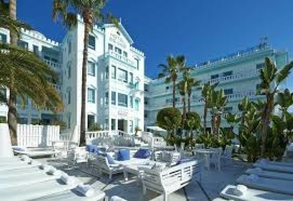 Messiho hotel na Ibize ponúka dovolenku snov.