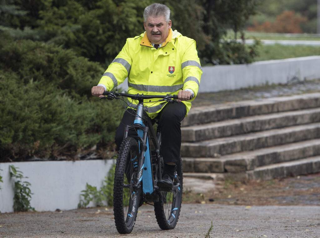 BONUS: Ján Richter to vie aj na bicykli.