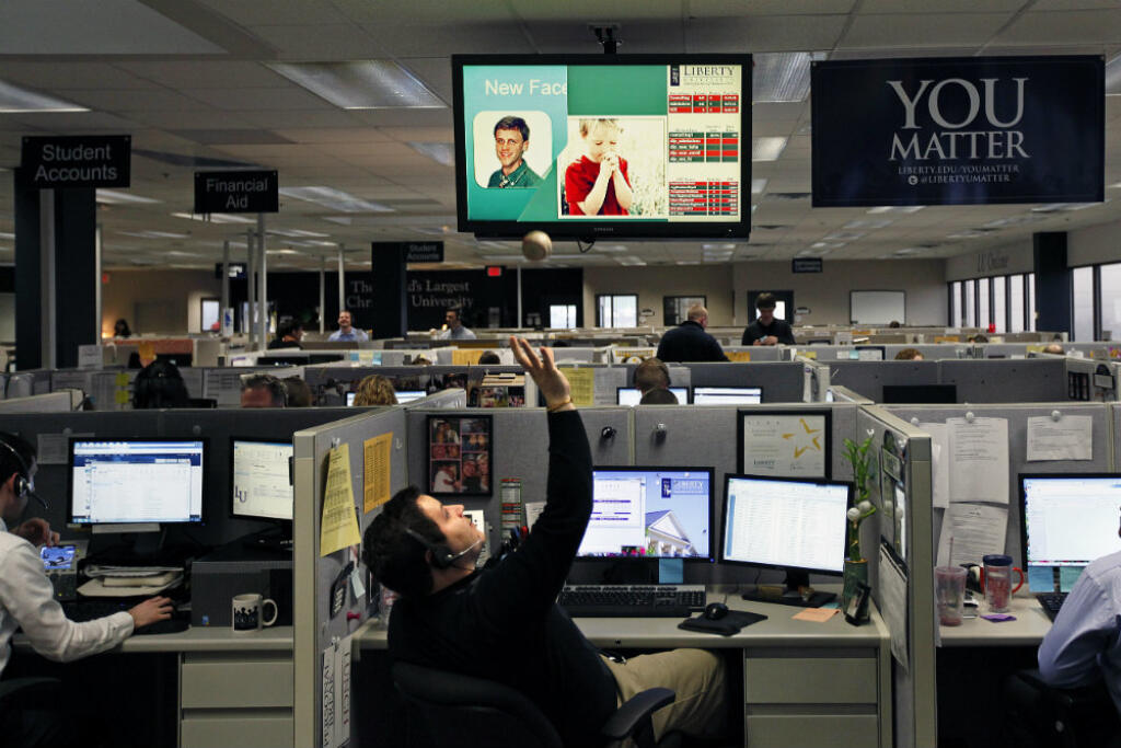 Zdanenie príjmu študenta za prácu v call centre