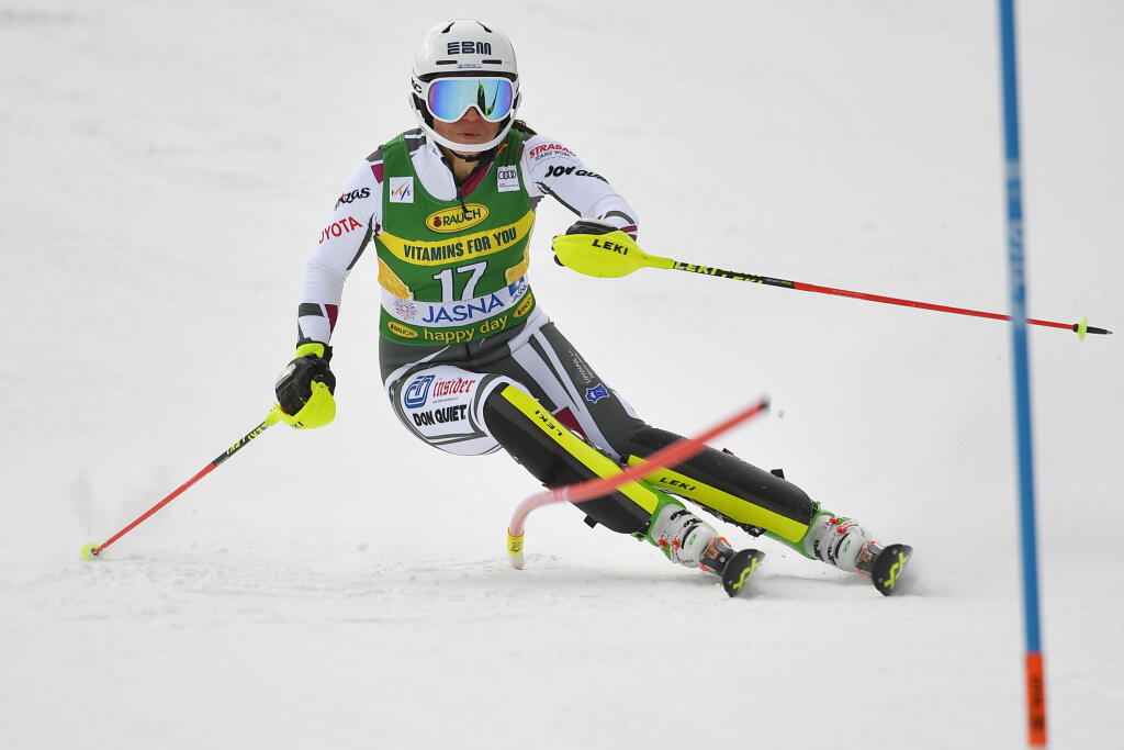 Martina Dubovská obsadila v slalomových pretekoch v Jasnej vynikajúce ôsme miesto.