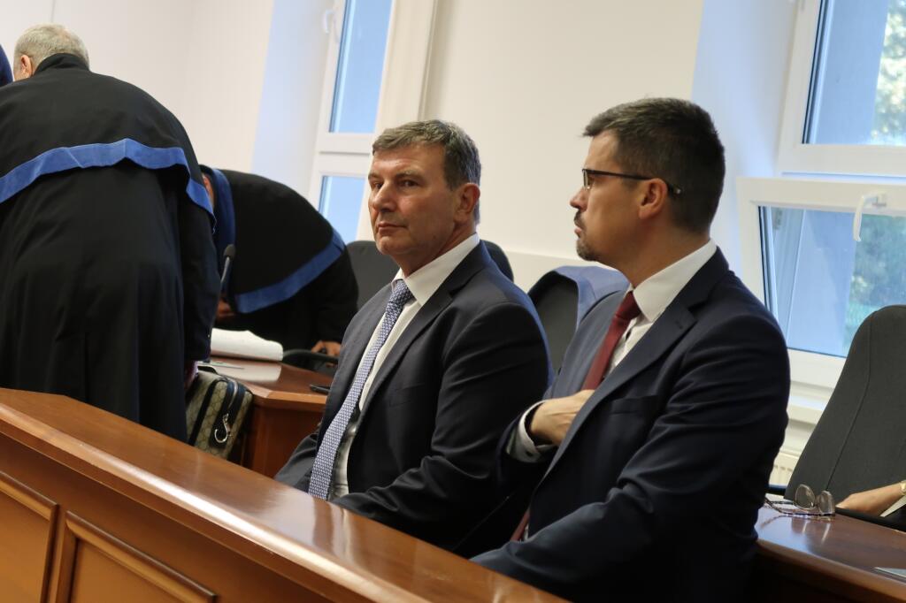 Proces s guvernérom NBS Petrom Kažimírom na ŠTS v Pezinku
