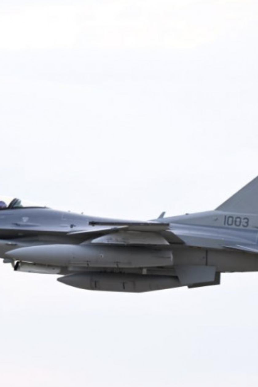 Polonia a pus aviația în stare de maximă alertă   