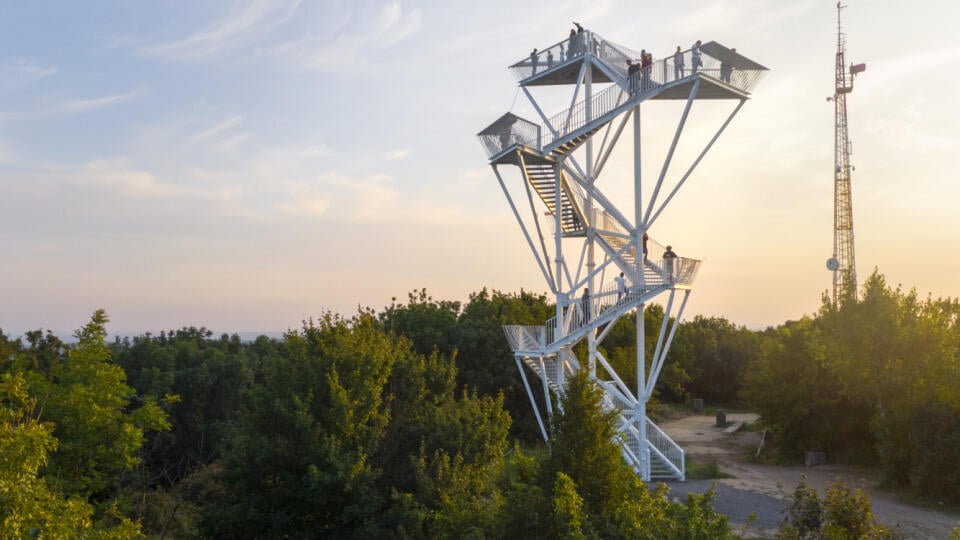 Vyhliadková veža na Devínskej Kobyle