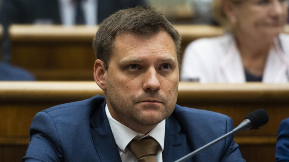 Na snímke poslanec parlamentu Tomáš Taraba (nezaradený) počas rokovania 72. schôdze Národnej rady (NR) SR v Bratislave 27. septembra 2022. FOTO TASR - Jaroslav Novák