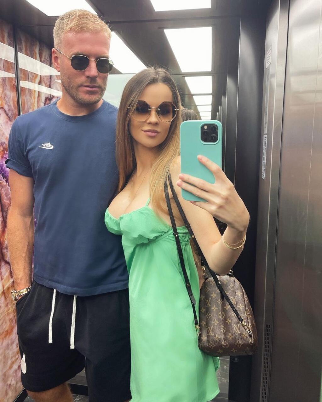 Posledné zábery Zuzany na sociálnych sieťach sú vo voľných šatách, ktoré veľa neukážu.