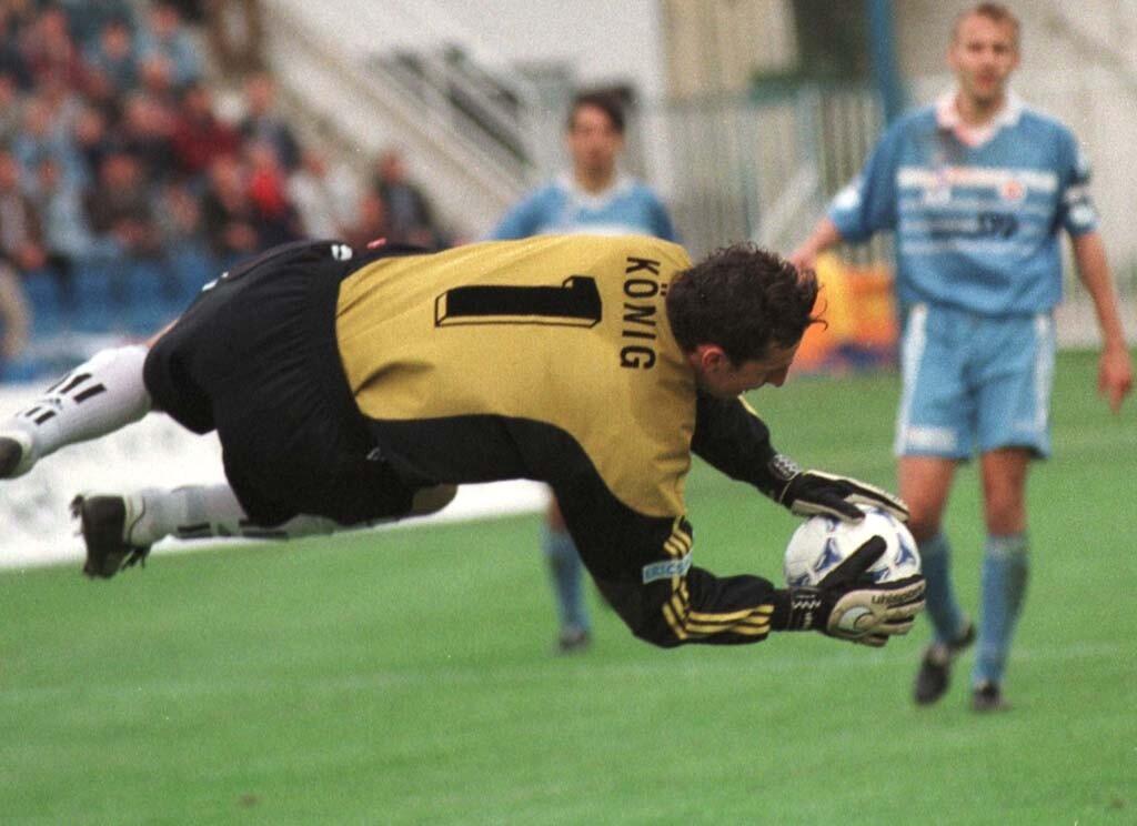 Miroslav König patril svojho času k najlepším futbalovým brankárom na Slovensku, dnes je z neho tréner.