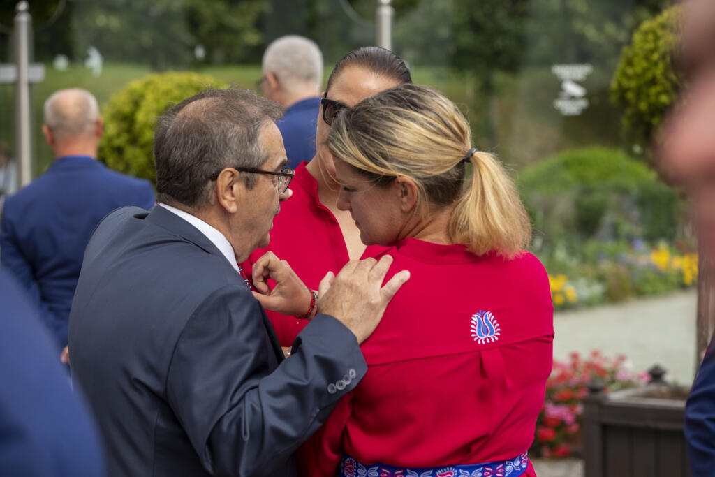 Slovenskí oympionici skladajú prisahu do rúk prezidentky Zuzany Čaputovej pred odletom do Tokia.