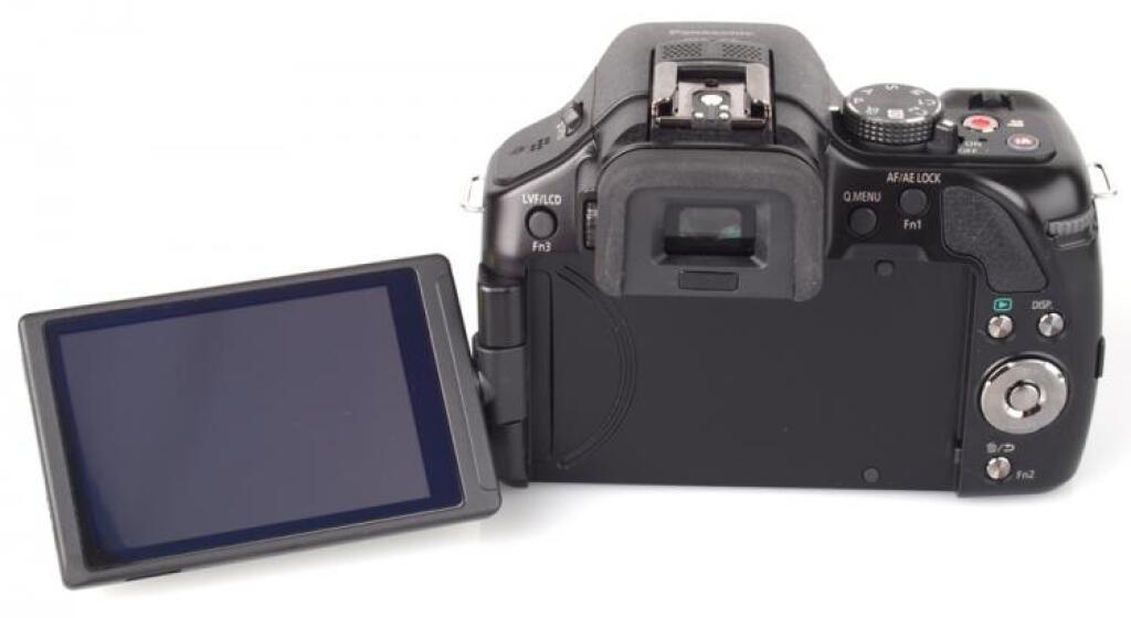 Panasonic Lumix G5: Ide to aj bez zrkadla