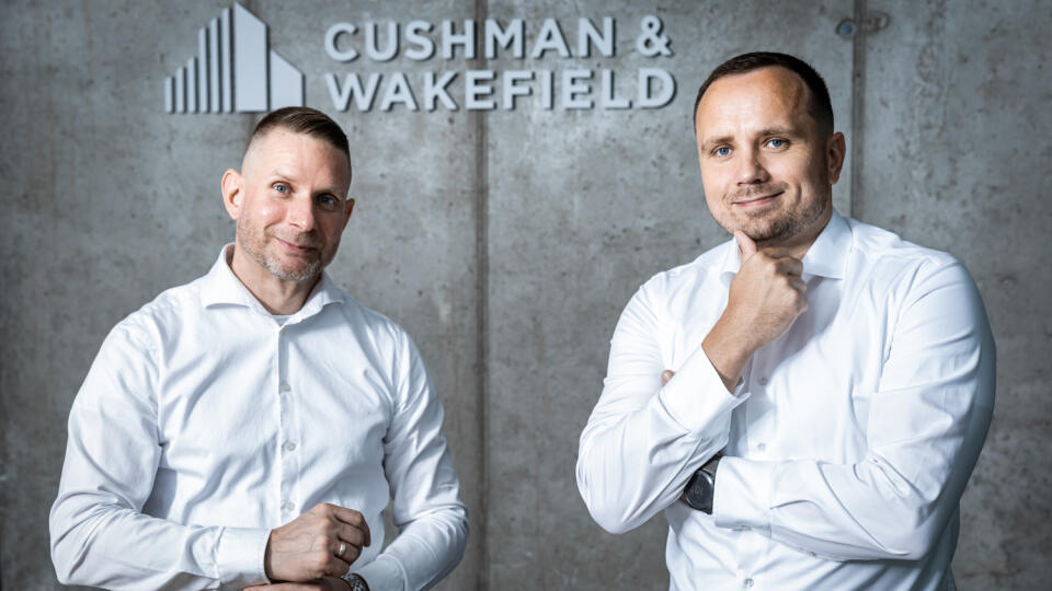 Firma Cushman & Wakefield v Bratislave. Na snímke Radovan Mihálek a Tomáš Némethy.