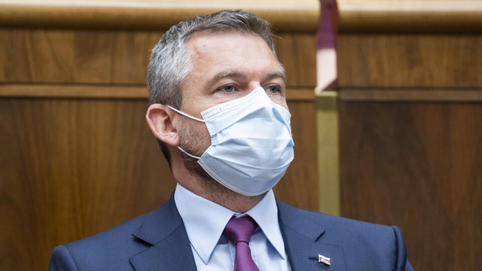 Na snímke podpredseda NR SR Peter Pellegrini (SMER-SD) počas 6. schôdze NR SR v Bratislave 20. apríla 2020. FOTO TASR - Jaroslav Novák