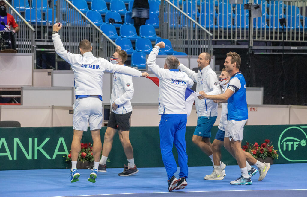 Slovenskí tenisti vyhrali nad Čile 3:1 a postúpili do kvalifikácie o finálový turnaj.