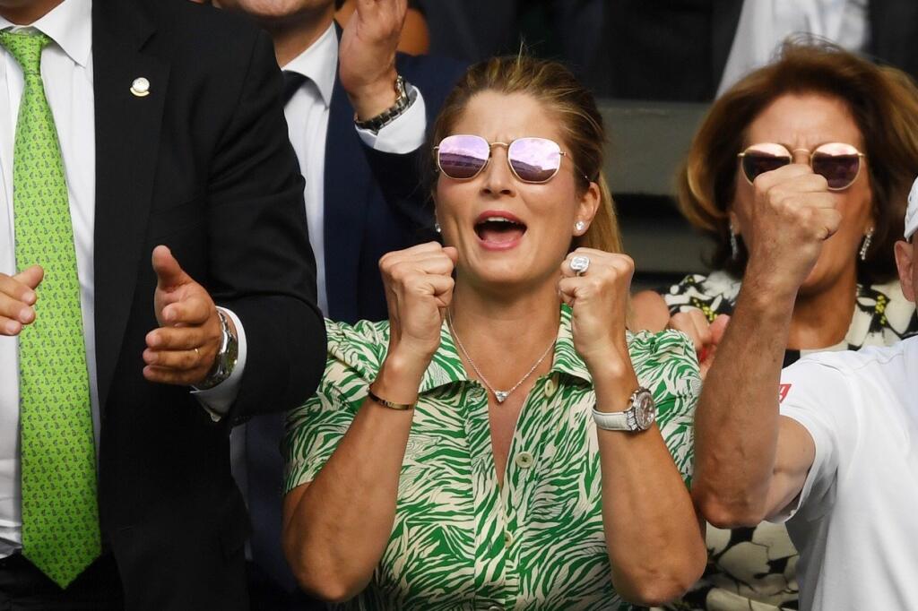 Keď Mirka povzbudzovala Rogera na turnajoch, fotografi ju s obľubou vyhľadávali. Na tribúne totiž zaujala nielen emóciami, ale aj ligotavými šperkami v závratných cenách.