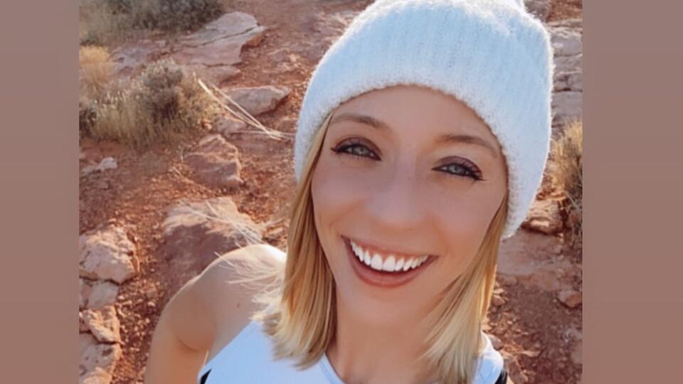 MMA bojovníčka Emily Anne Whitmireová sa v v plavkách rada predvedie aj na sociálnych sieťach.