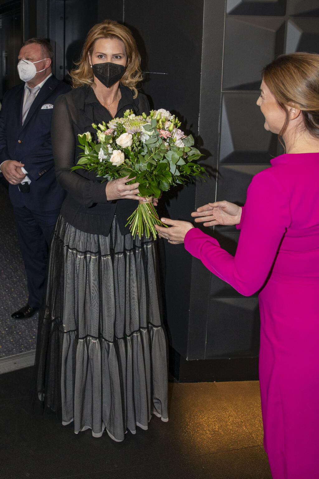 Na snímke je Ivana Gottová a Natália Milanována premiére filmu Karel.