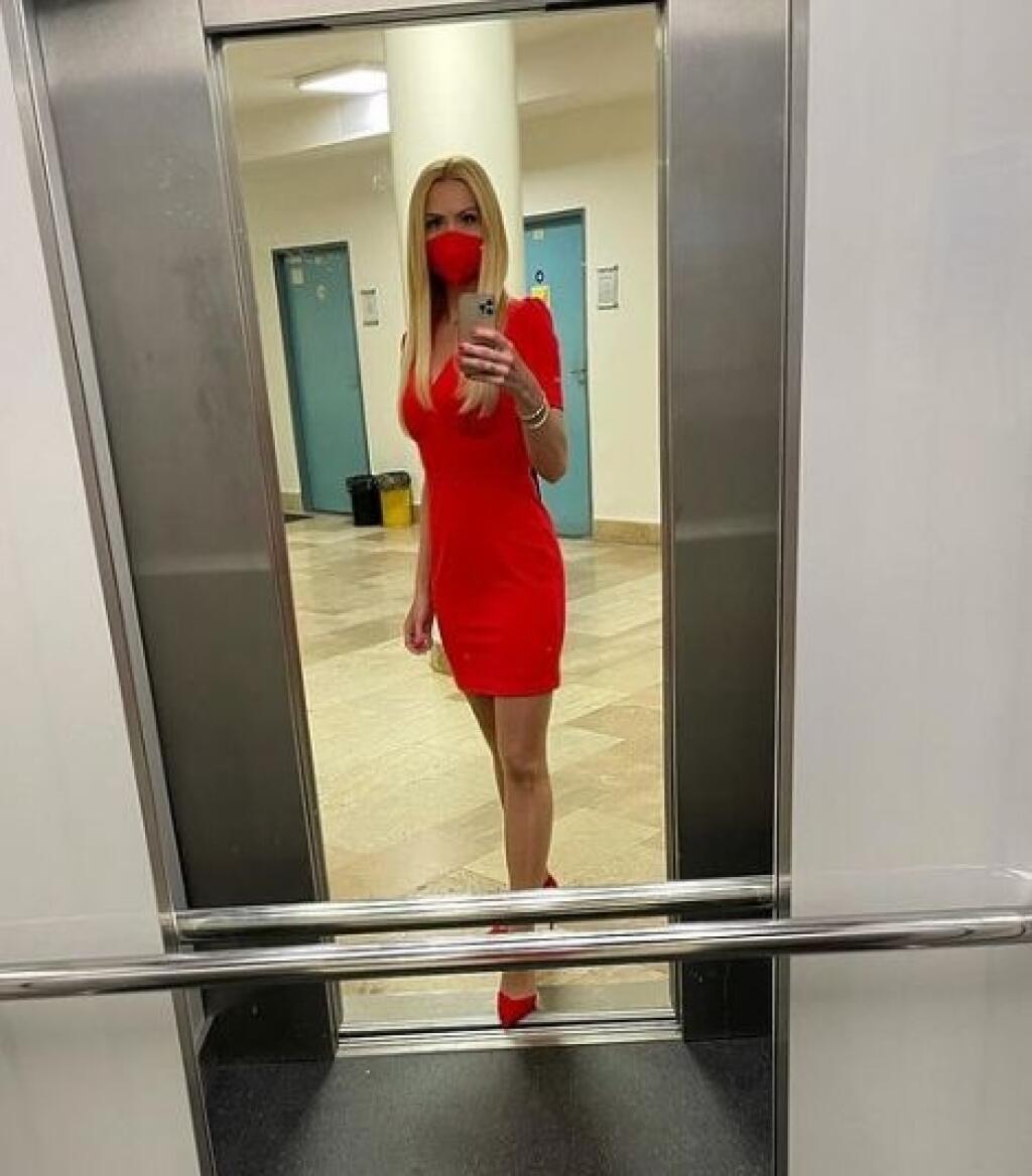 Marianna Ďurianová predviedla sexi postavičku v úzkych šatách.