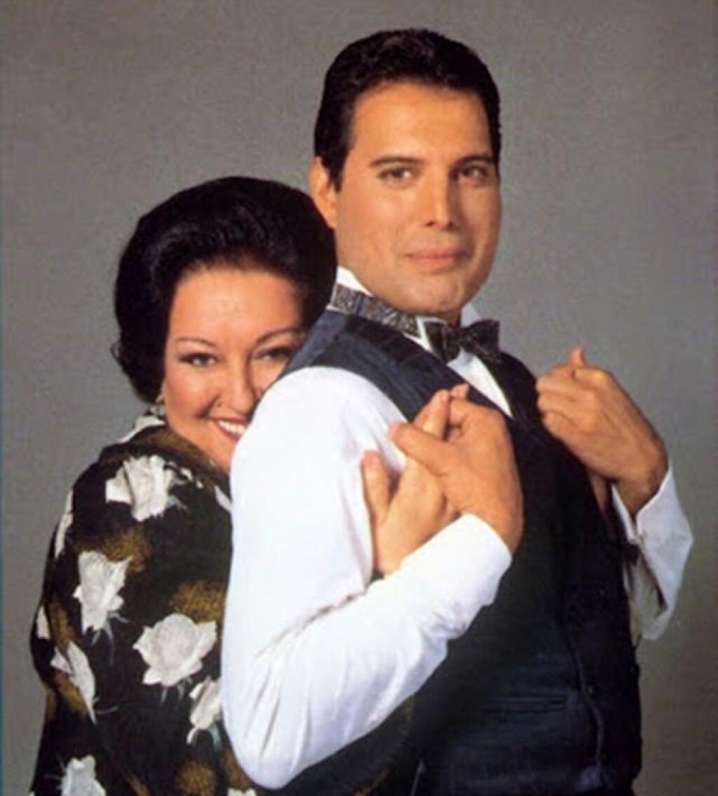 Spevák Queen Freddie Mercury a sopranistka Montserrat Caballé.