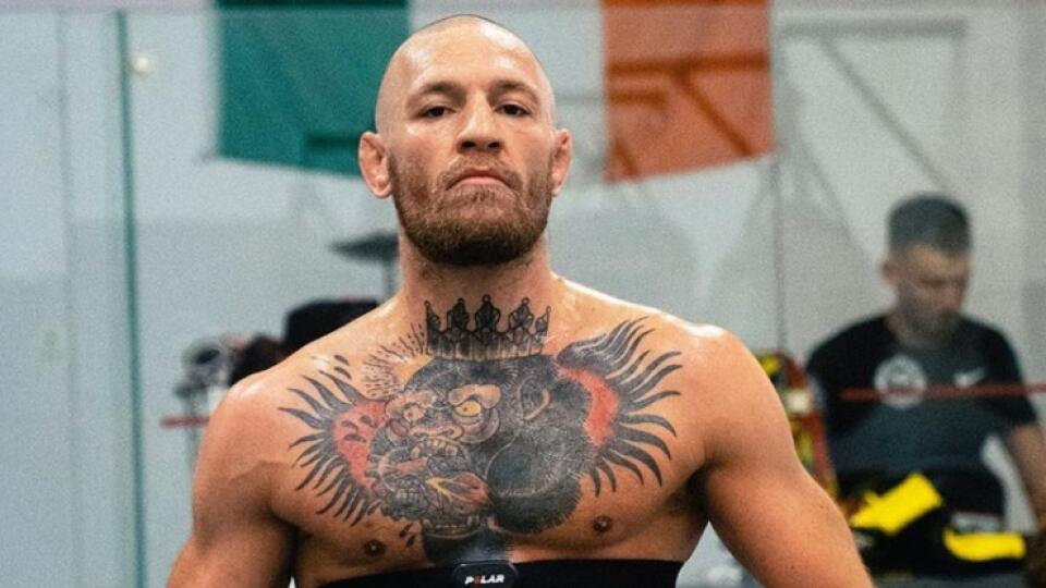 Počas tohto víkendu sa uskutoční turnaj UFC 257, v rámci ktorého sa do klietky vráti legendárny írsky bojovník McGregor, ktorý si to rozdá v dlhoočakávanom zápase s Dustinom Poirierom.