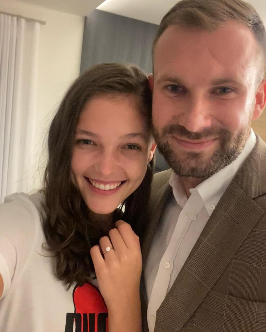 Jana Tvrdíková sa pochválila zásnubným prsteňom od brankára Slavie Ondřeja Kolářa.