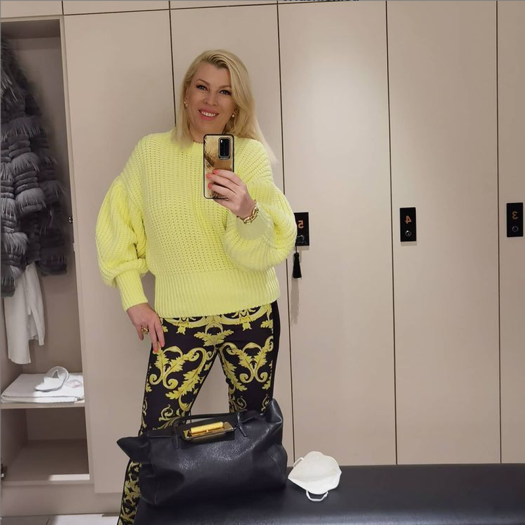 Vau, Gabika Drobová veľkonočným outfitom privoláva jar, v TOM pulóvri len tak žiari!