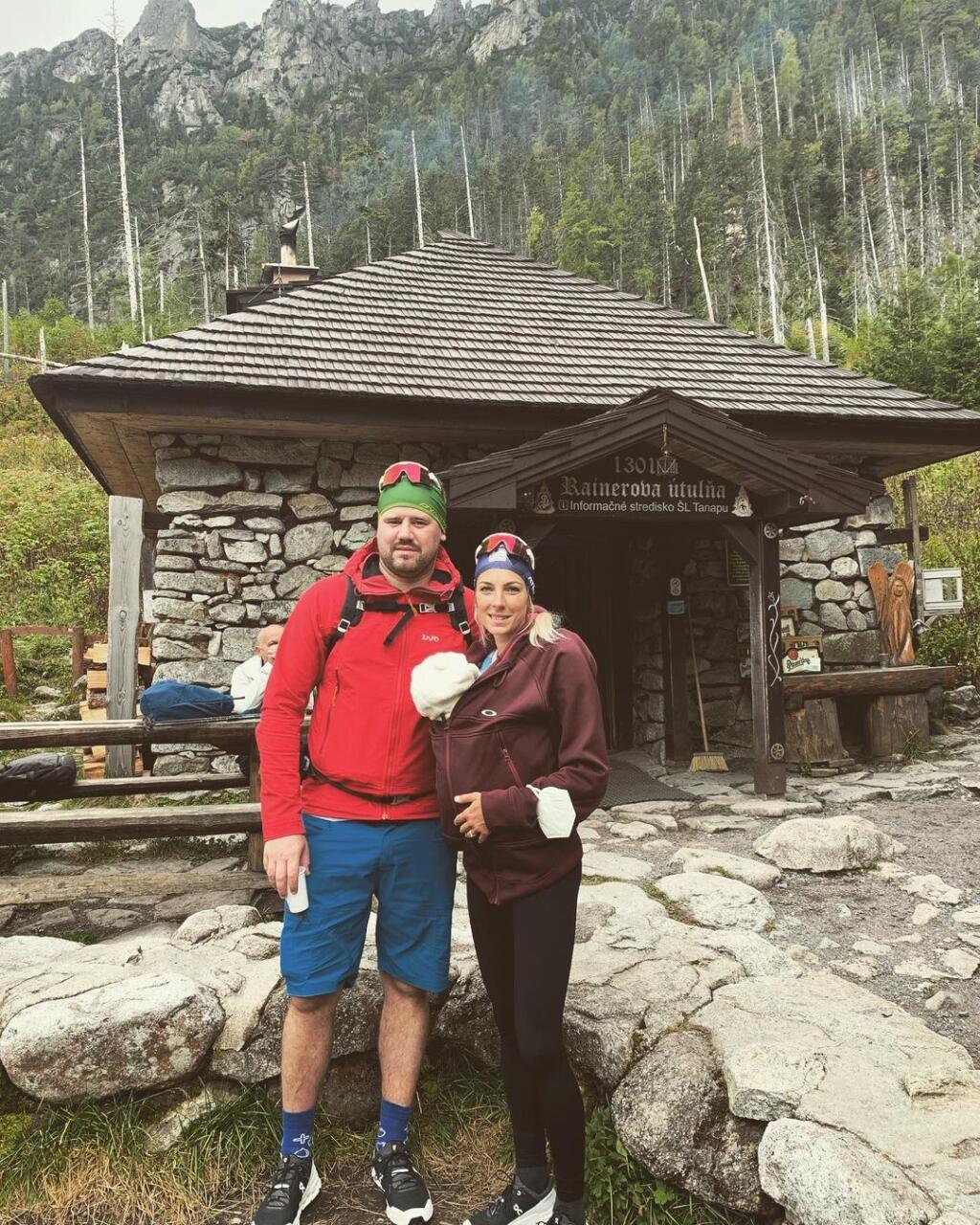 Naša dlhoročná reprezentantka v biatlone si materstvo očividne užíva.
