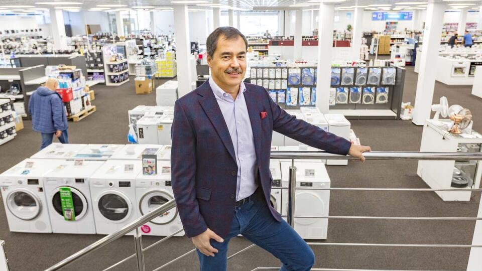 „Cena bola primeraná tomu, ako firma fungovala. Trvalo nám päť rokov, kým sme ju otočili do zisku.“ Peter Zálešák, pred