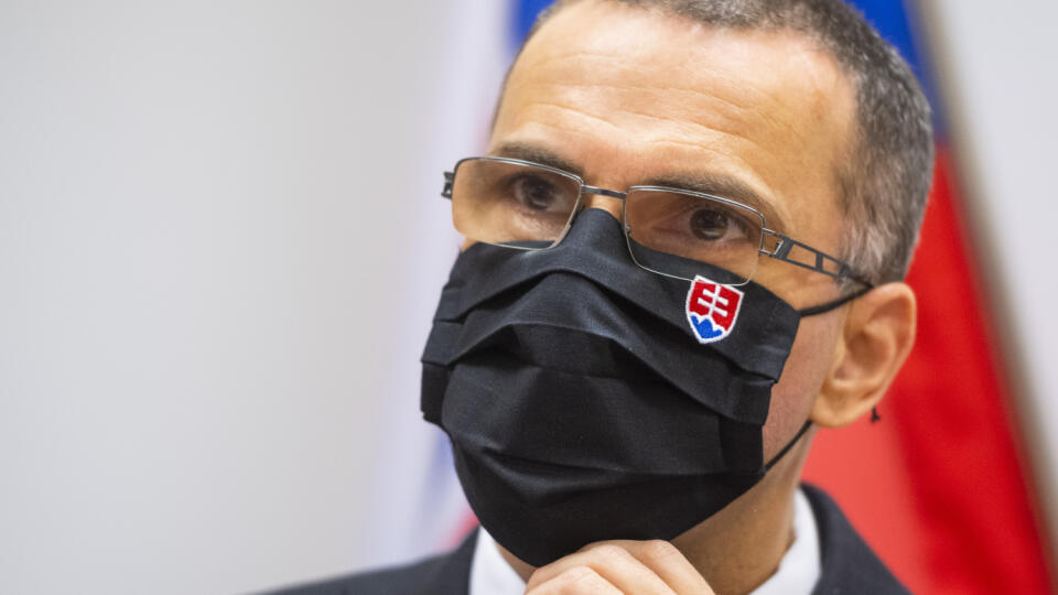 Na snímke generálny prokurátor SR Maroš Žilinka počas brífingu k výsledku preskúmania okolností súvisiacich s poškodením zdravia obvineného bývalého prezidenta Policajného zboru Milana L. vo výkone väzby v Ústave na výkon trestu odňatia slobody v Prešove. V Bratislave 29. decembra 2020. FOTO TASR - Jaroslav Novák