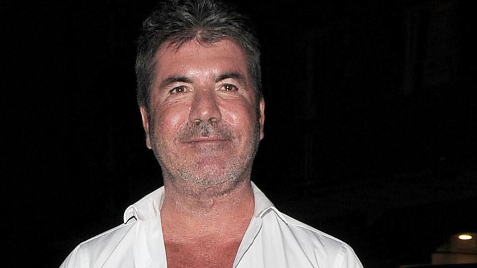 Simon Cowell ešte s kilami navyše