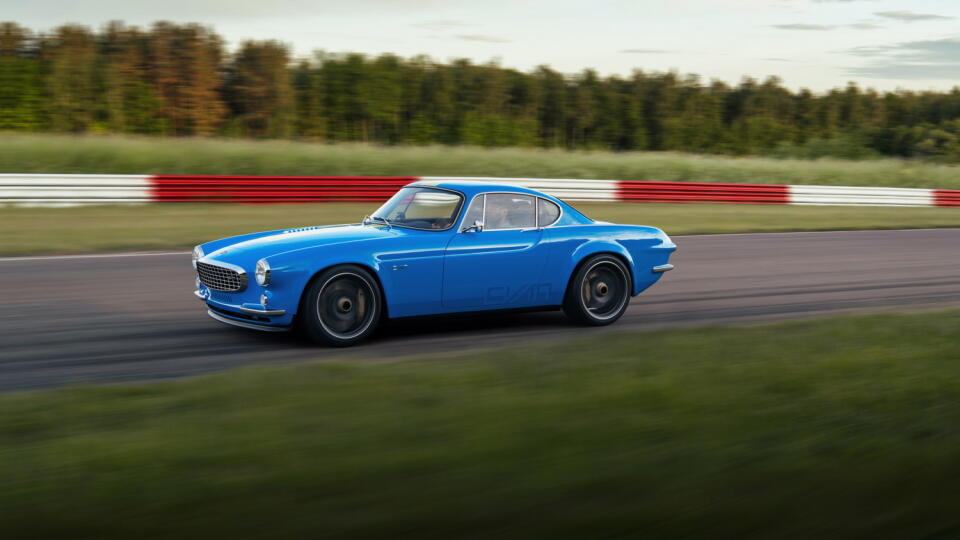 Volvo P1800 Cyan.