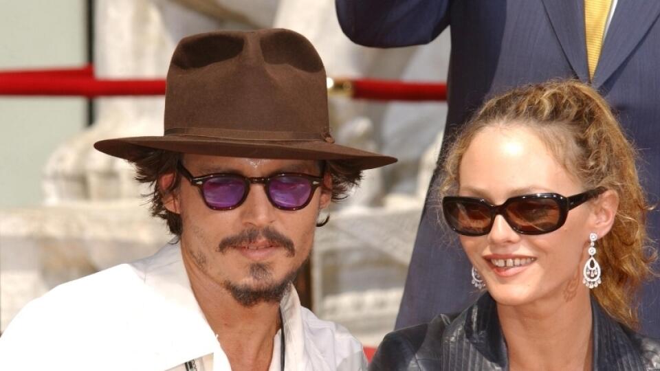 Johnny Depp a Vanessa Paradise tvorili pár krásnych 14 rokov. Podľa najnovších informácii sa však rozišli!
