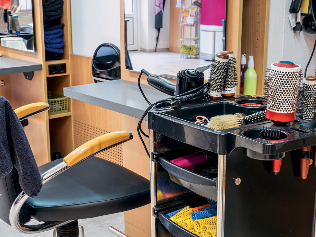 Workplace,Of,A,Modern,Hairdressing,Salon