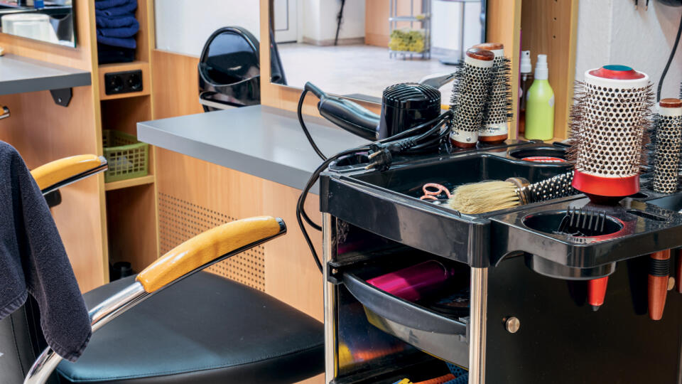 Workplace,Of,A,Modern,Hairdressing,Salon