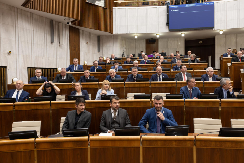 Poslanci Národnej rady Slovenskej republiky hlasovali o skrátenom legislatívnom konaní v prípade zmien Trestného zákona.