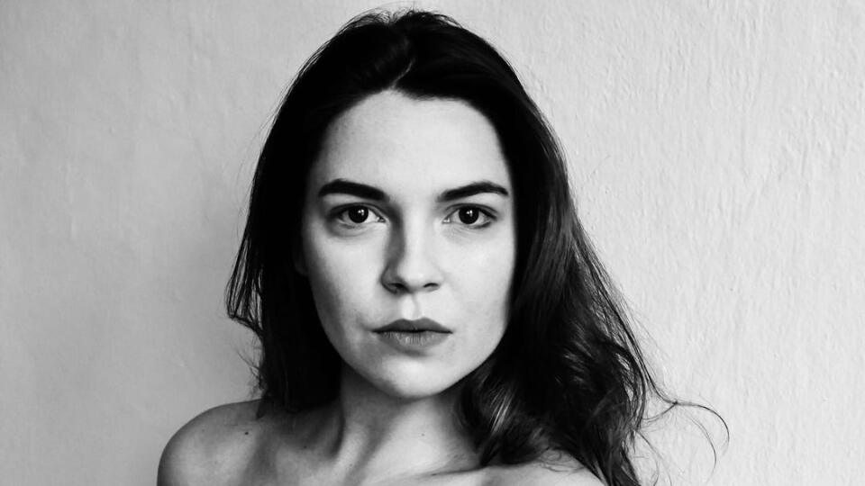 Víťazka Talentmánie, speváčka Patrícia Janečková sa v nemocnici zotavuje z náročnej operácie zhubného nádoru prsníka.