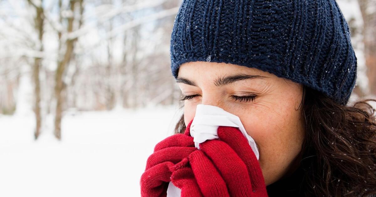 Very cold. Зима простуда. Заболевания в зимой. Зима и простуда грипп. Зимняя простуда как называется.