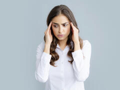 Premenlivé počasie a samá bolesť hlavy: Migréna vás vyradí aj na pár hodín, skúste tento trik
