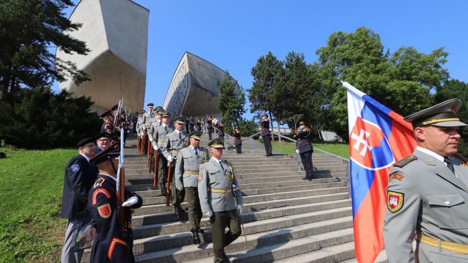 Oslavy 75. výročia Slovenského národného povstania v Banskej Bystrici