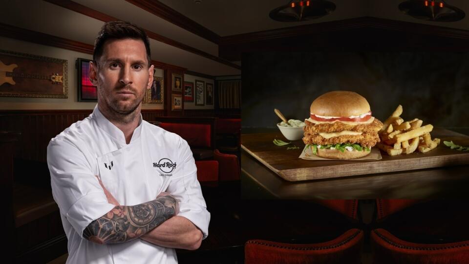 Lionel Messi ako šéfkuchár v Hard Rock Cafe a jeho kurací sendvič