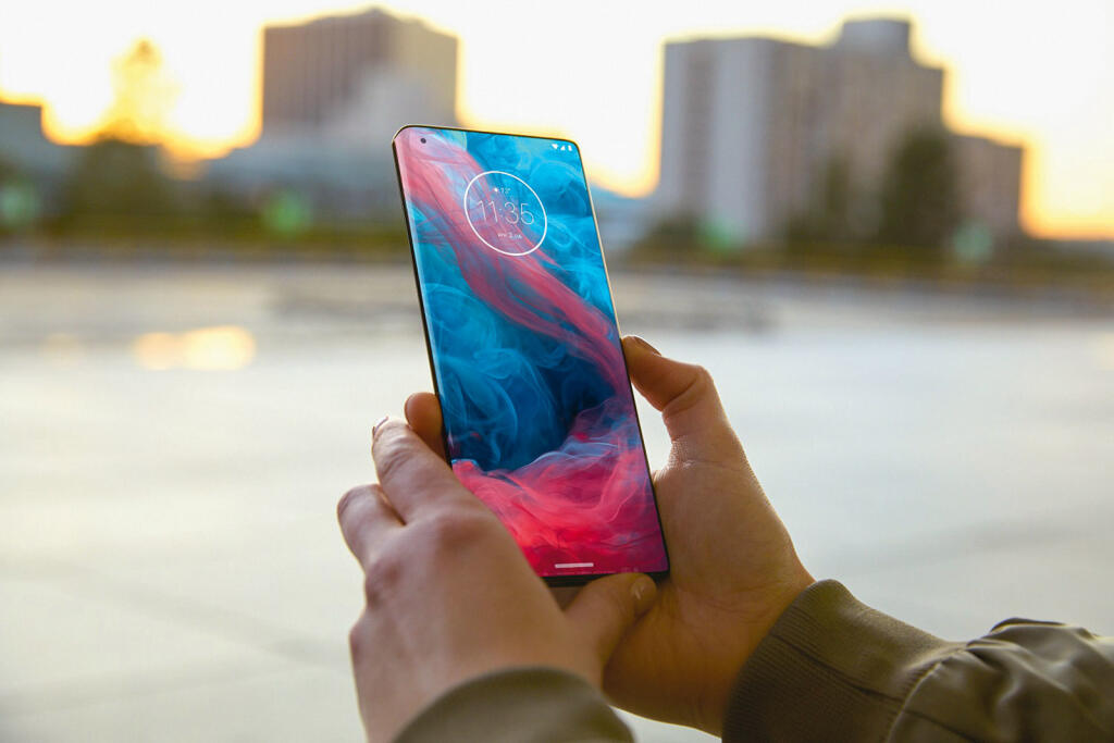Motorola Edge+