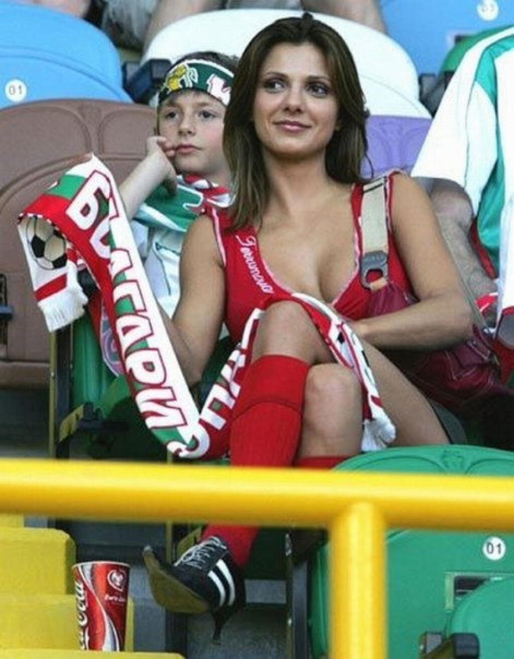 FOTO Najsexi fanúšičky na MS vo futbale: Po góloch ukazujú svoje krivky