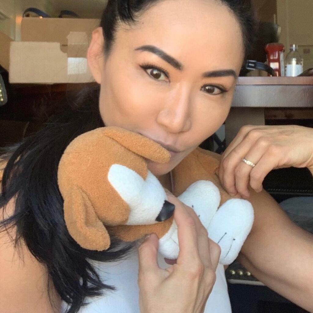 Wrestlerka Gail Kim rada ukazuje svoje vyšportované telo.