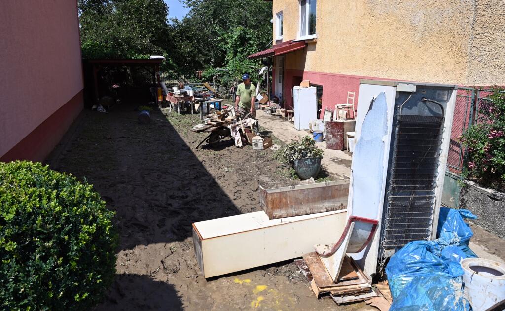 Všetky škody na nábytku poisťovne odmietajú preplatiť v prípade ponechania otvorených okien počas búrky.