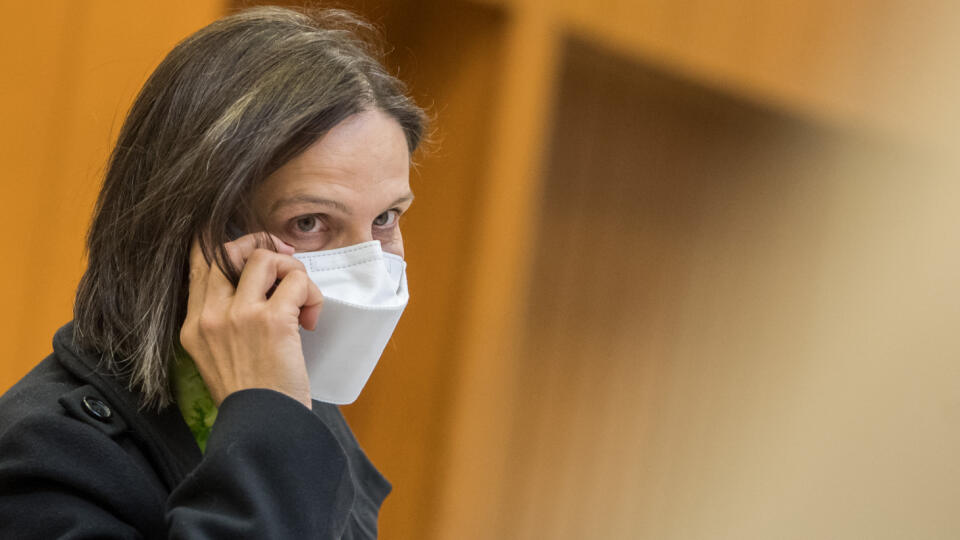 Na snímke ministerka spravodlivosti SR Mária Kolíková (Za ľudí) prichádza na 2. rokovanie vlády SR 14. apríla 2021 v Bratislave. FOTO TASR - Martin Baumann