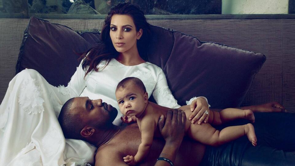 Kim Kardashian zverejnila rodinné fotky spred niekoľkých rokov.