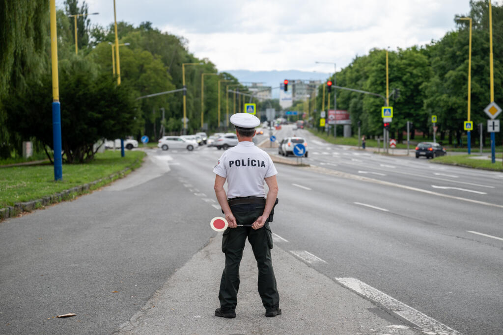 Polícia