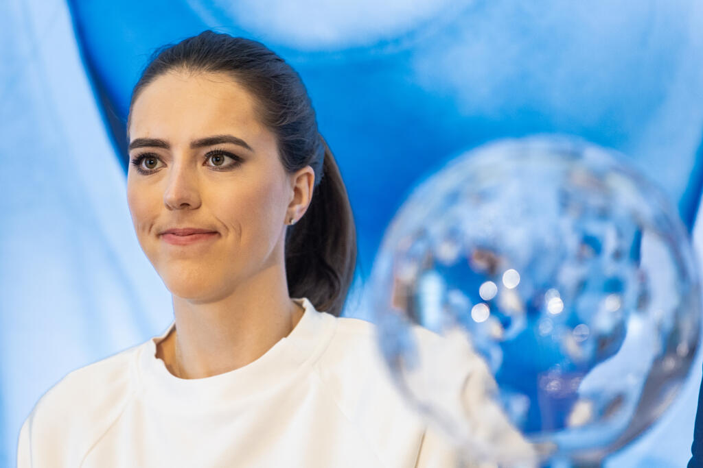 Petra Vlhová absolvovala stretnutie s predsedom Národnej rady Slovenskej republiky Borisom Kollárom a následnú tlačovú konferenciu v priestoroch Bratislavského hradu. Na snímke Petra Vlhová.