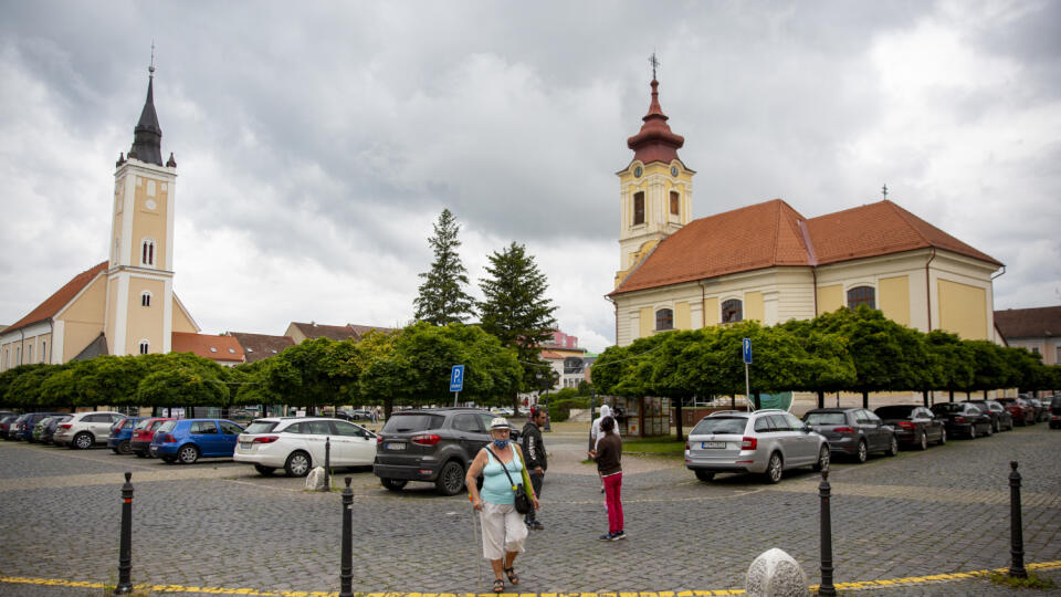 Rimavská Sobota, poslanecký márny boj proti starostovi Rimavskej Soboty